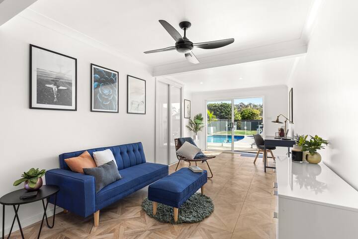 Harrington Escape with Pool- Walk everywhere gallery image 4