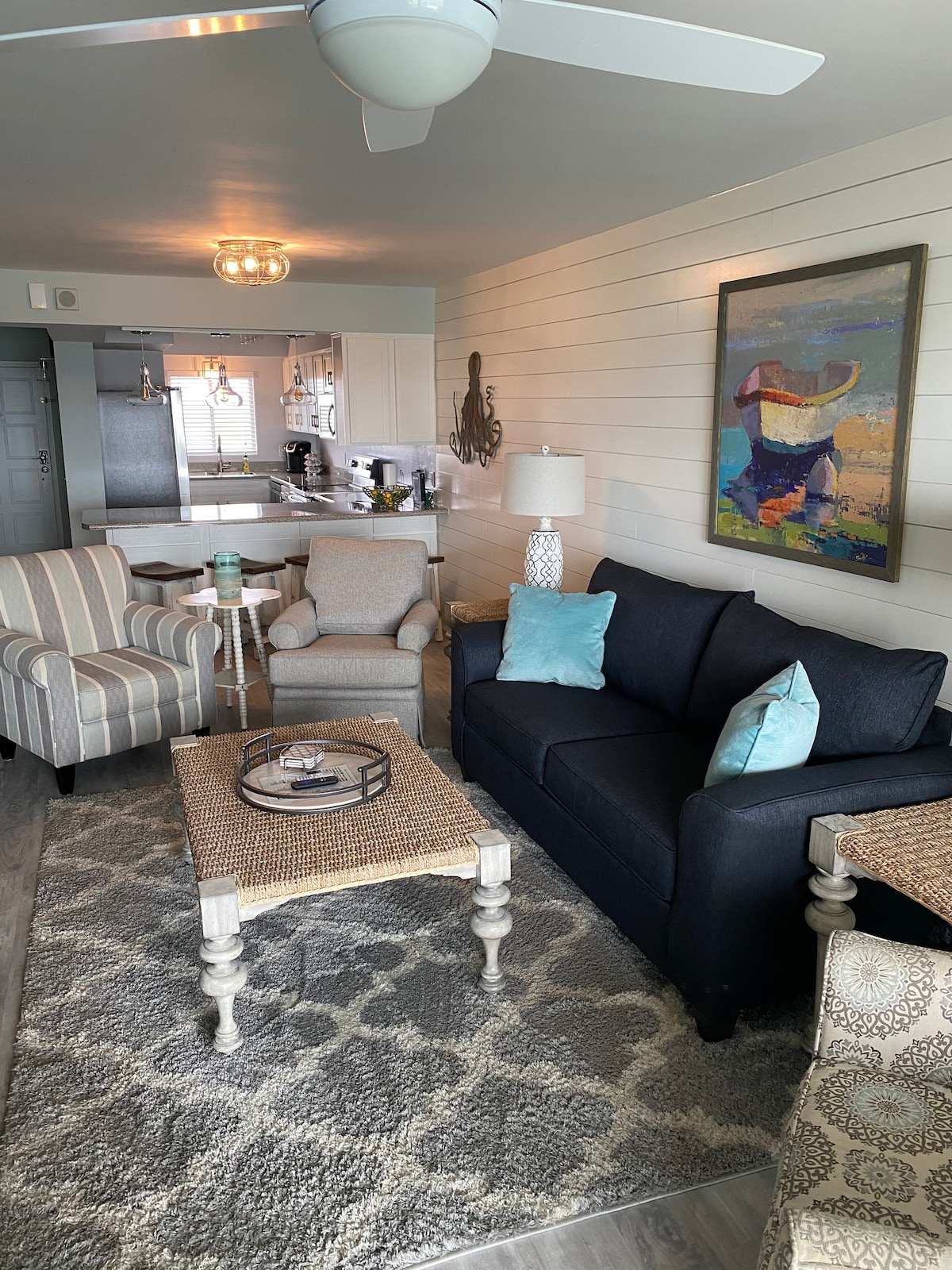 โซฟาแบบดึงออกได้ในห้องนั่งเล่นโซฟาใหม่ปี 2021
