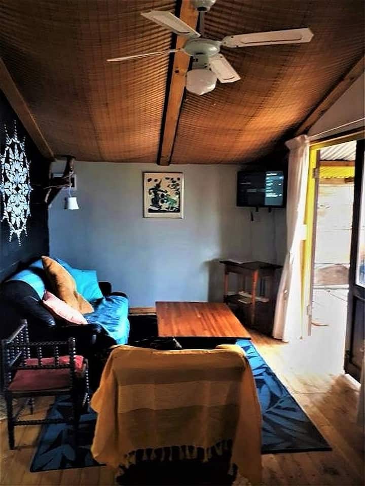 Blue Space Beach Shack - Hibberdene