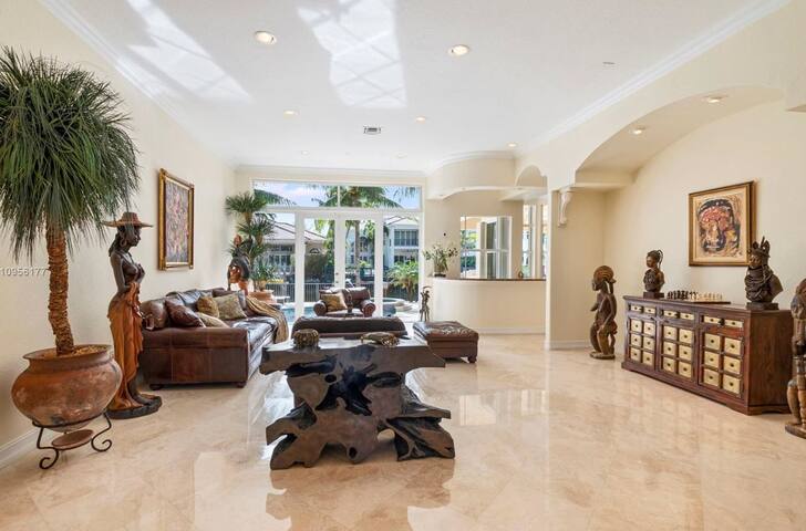 Villa AQUA with heated pool gallery image 2