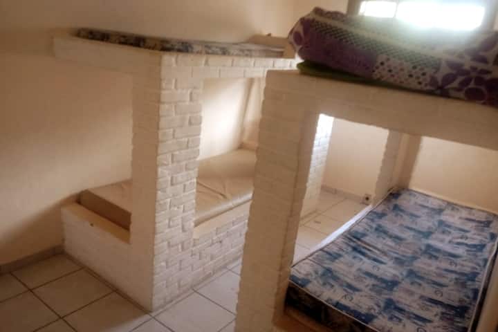 საძინებელი 1