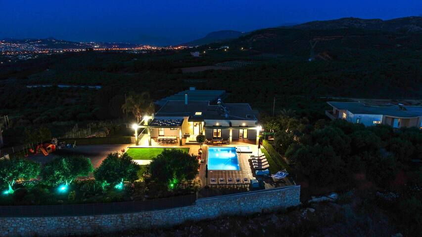 MythicOlive Private one floor villa-Heated Pool gallery image 4