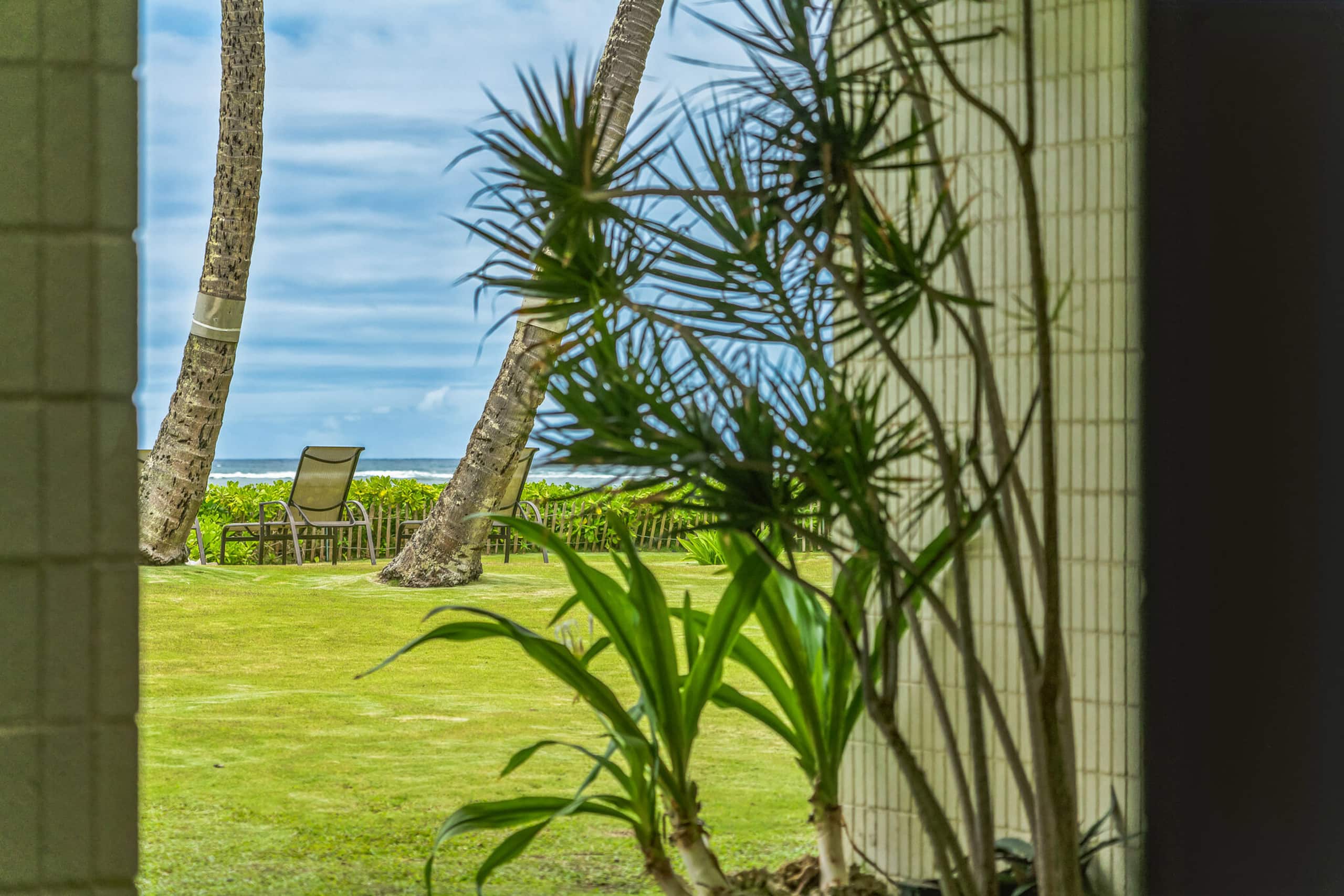 Condo in Hauula · ★4.67 · 1 bedroom · 2 beds · 1 bath - Image 19