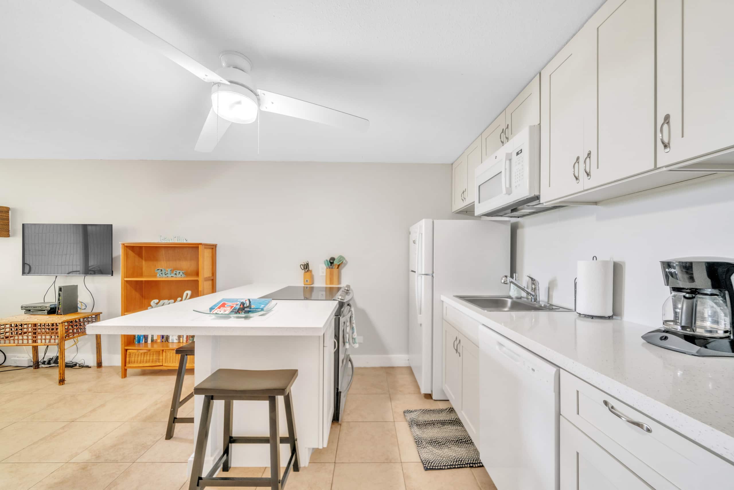 Condo in Hauula · ★4.67 · 1 bedroom · 2 beds · 1 bath - Image 12