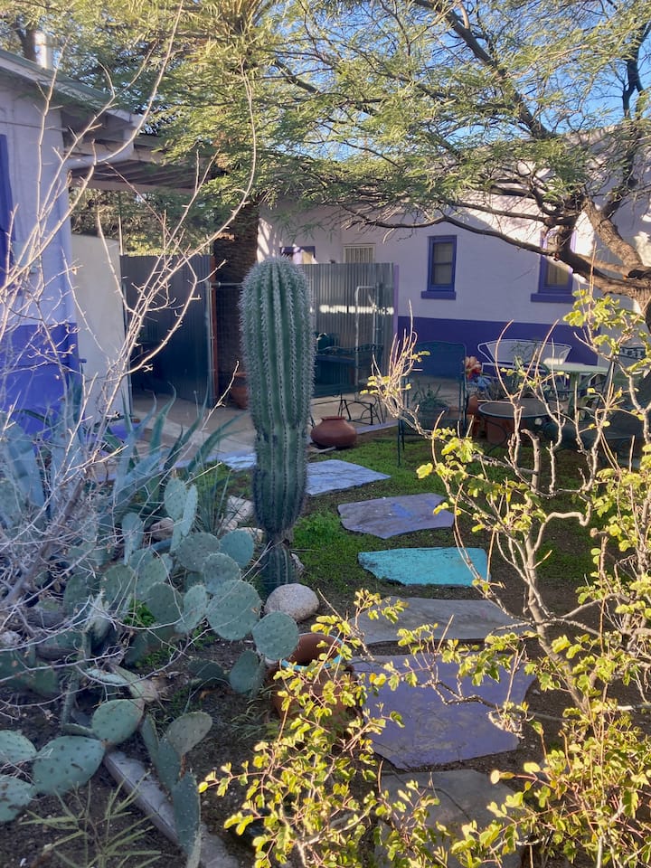 Garden Hideaway in Tucson's Historic Downtown