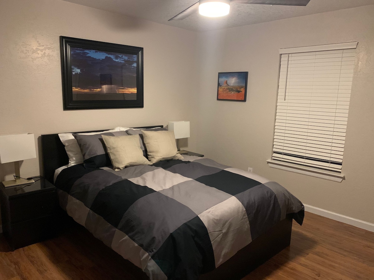 4 غرف نوم بسرير بمقاس كوين 