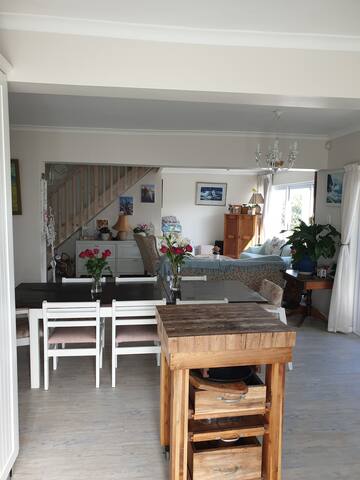 Beach house, a short stroll to the beach. gallery image 5
