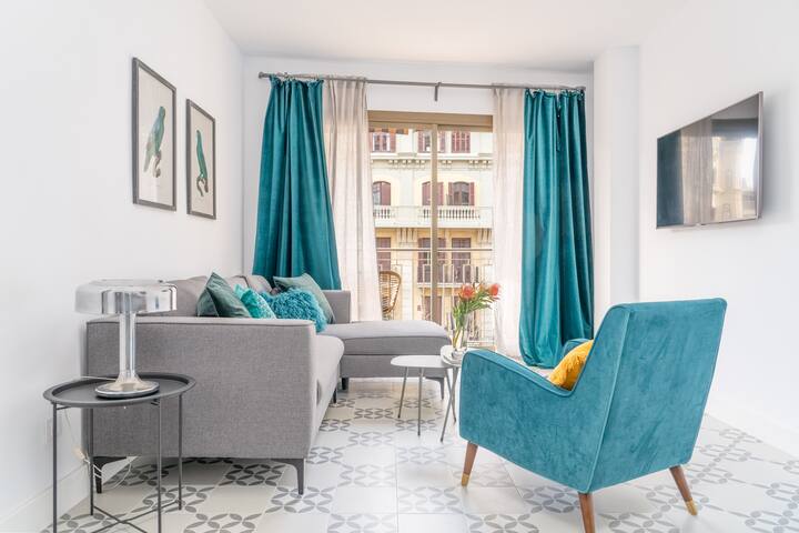 Urgell · Stunning 4BR/3BTH apt gallery image 5
