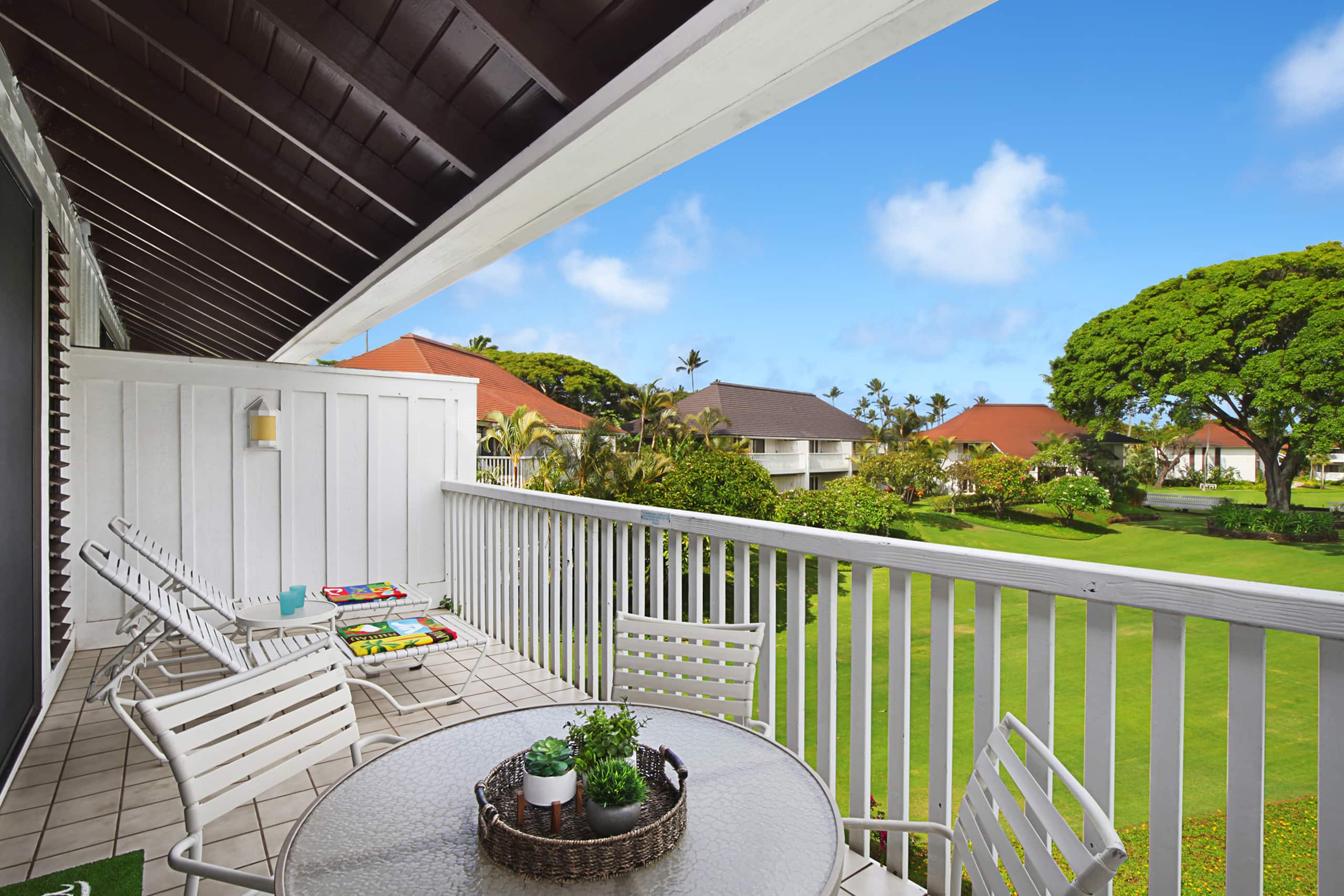 Step from the Beach, AC, Stunning View - Photo 9