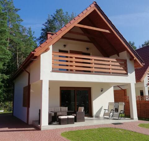 Komfortowy dom "Pod Żaglami II" nad jeziorem Tajty