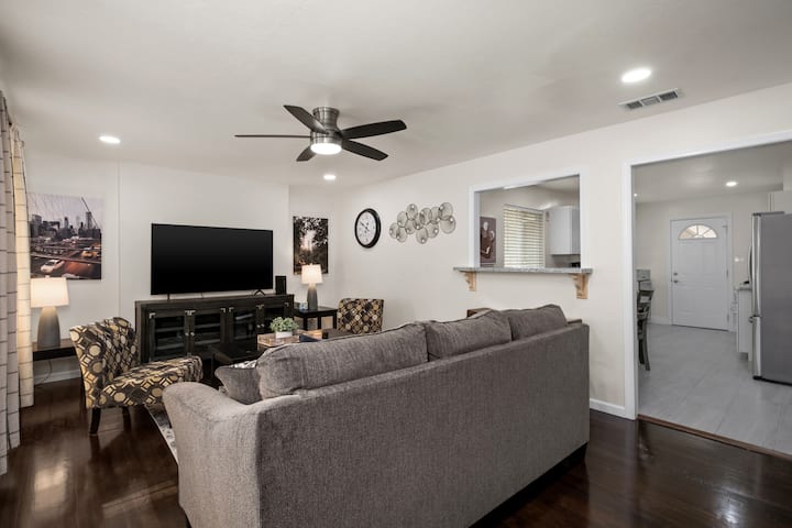 Homey, Clean & Convenient For Vacation Or Business - California
