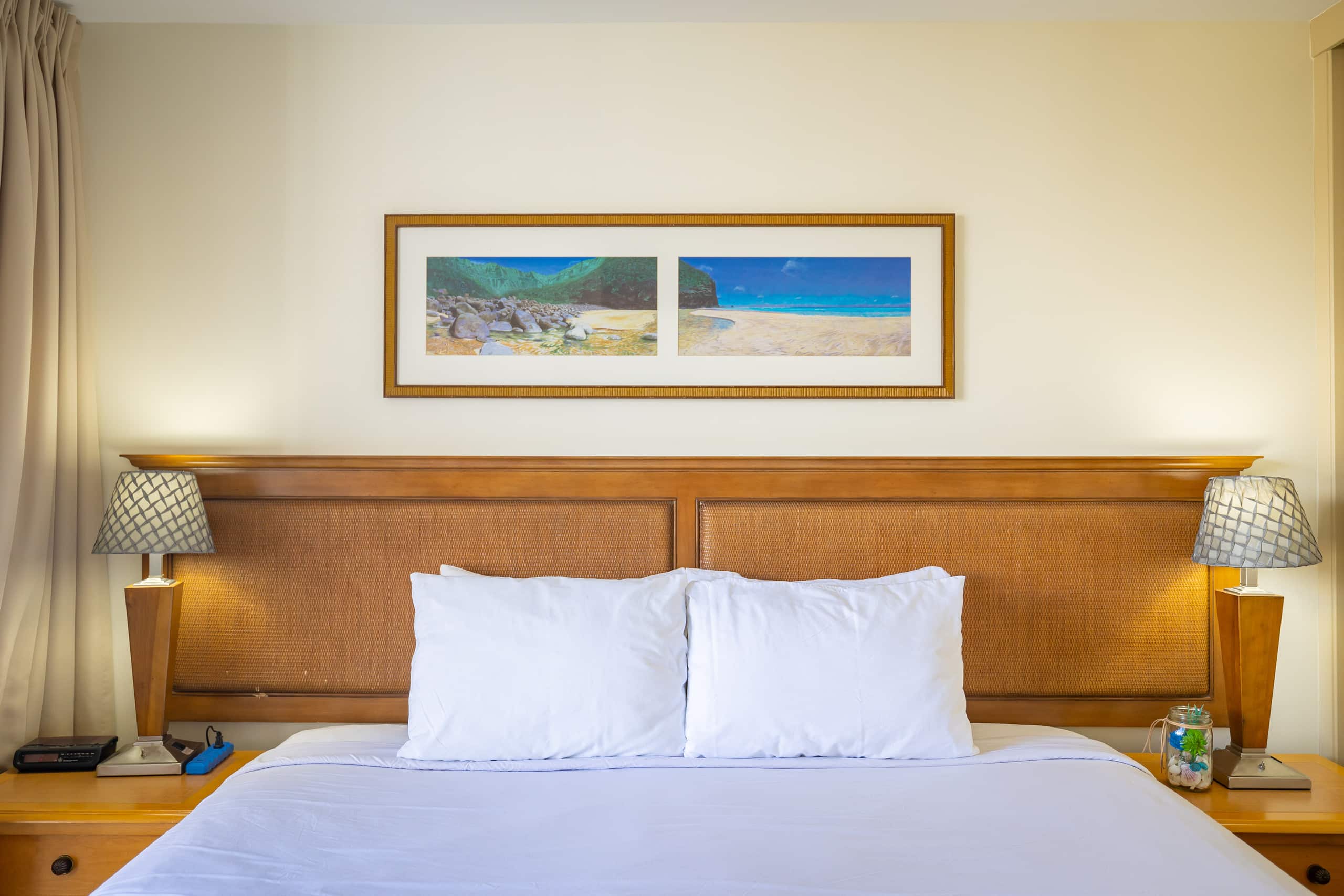 Condo in Honolulu · ★4.87 · 1 bedroom · 2 beds · 1 private bath - Image 13
