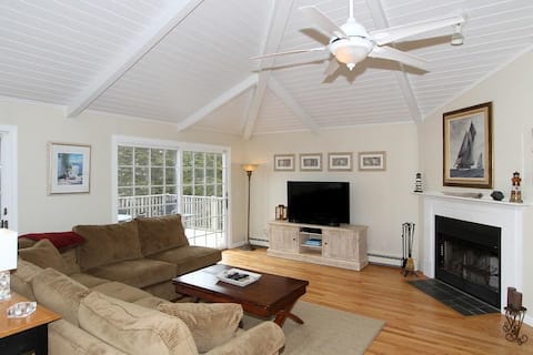 Popular Airbnb listing: East Orleans Aerie Between 2 Ocean Beaches! in Orleans