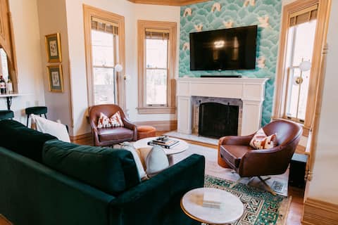 Top Airbnb: Patio | Pet-Friendly | Fire Pit | Kitchen | BBQ in Memphis