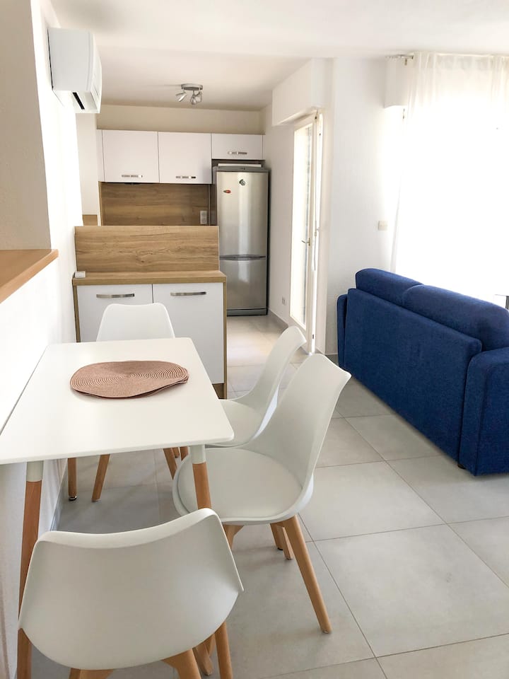 Fréjus Plage Vacation Rentals & Homes Fréjus, France Airbnb