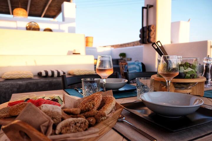 Apartment Aphrodite 3 with private pool in Naoussa gallery image 5