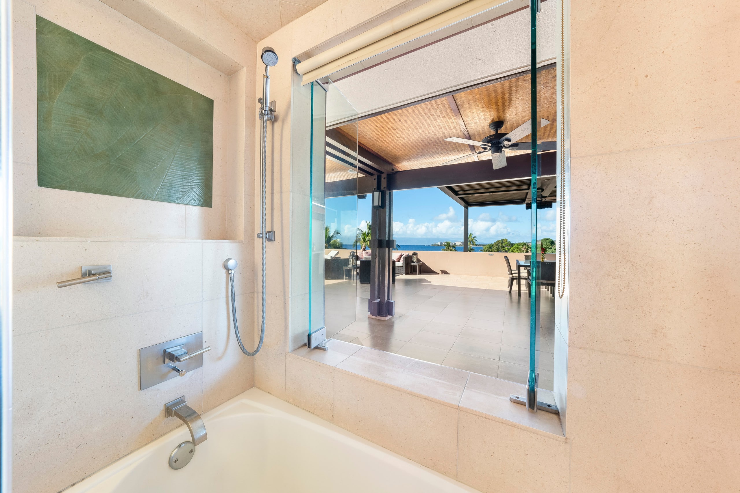 Condo in Lahaina · ★4.95 · 2 bedrooms · 3 beds · 2 baths - Image 16