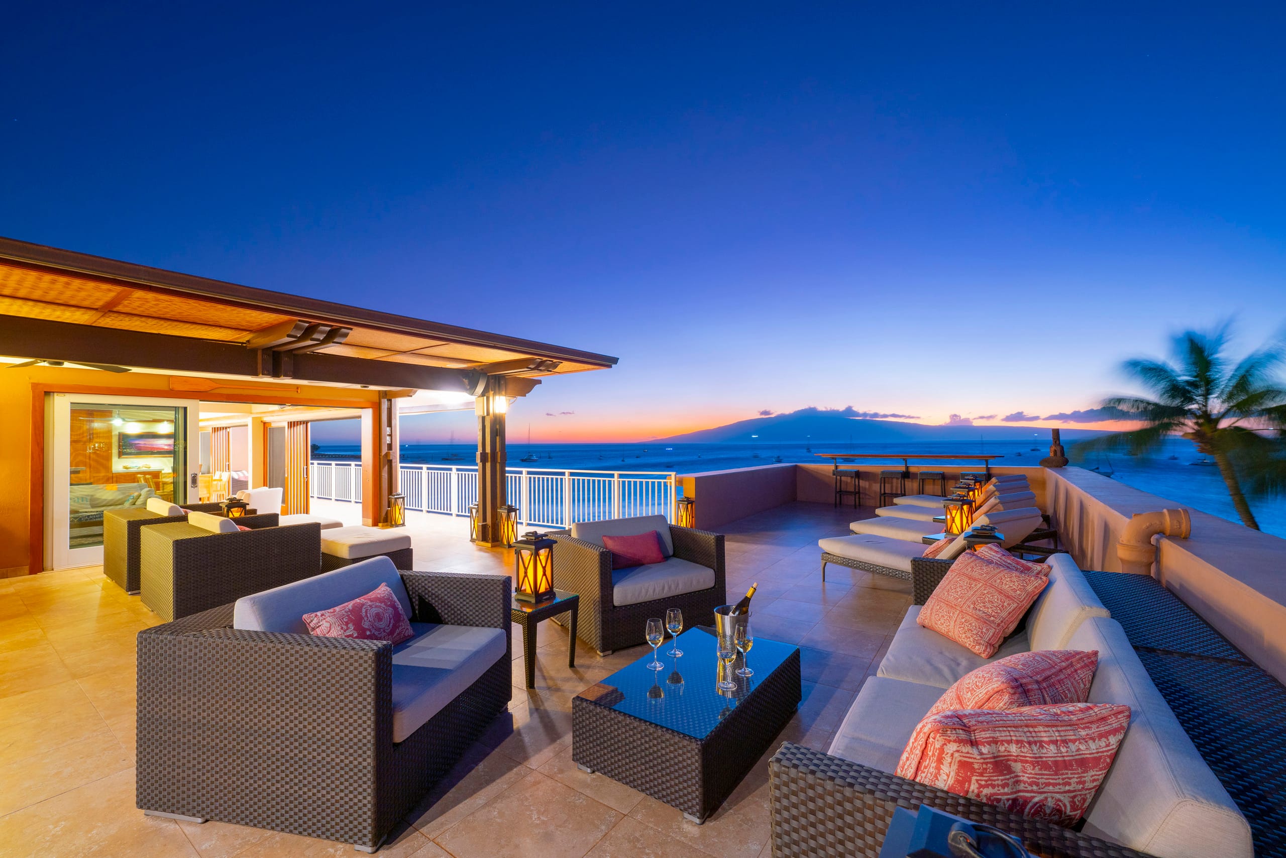 Condo in Lahaina · ★4.95 · 2 bedrooms · 3 beds · 2 baths - Image 31