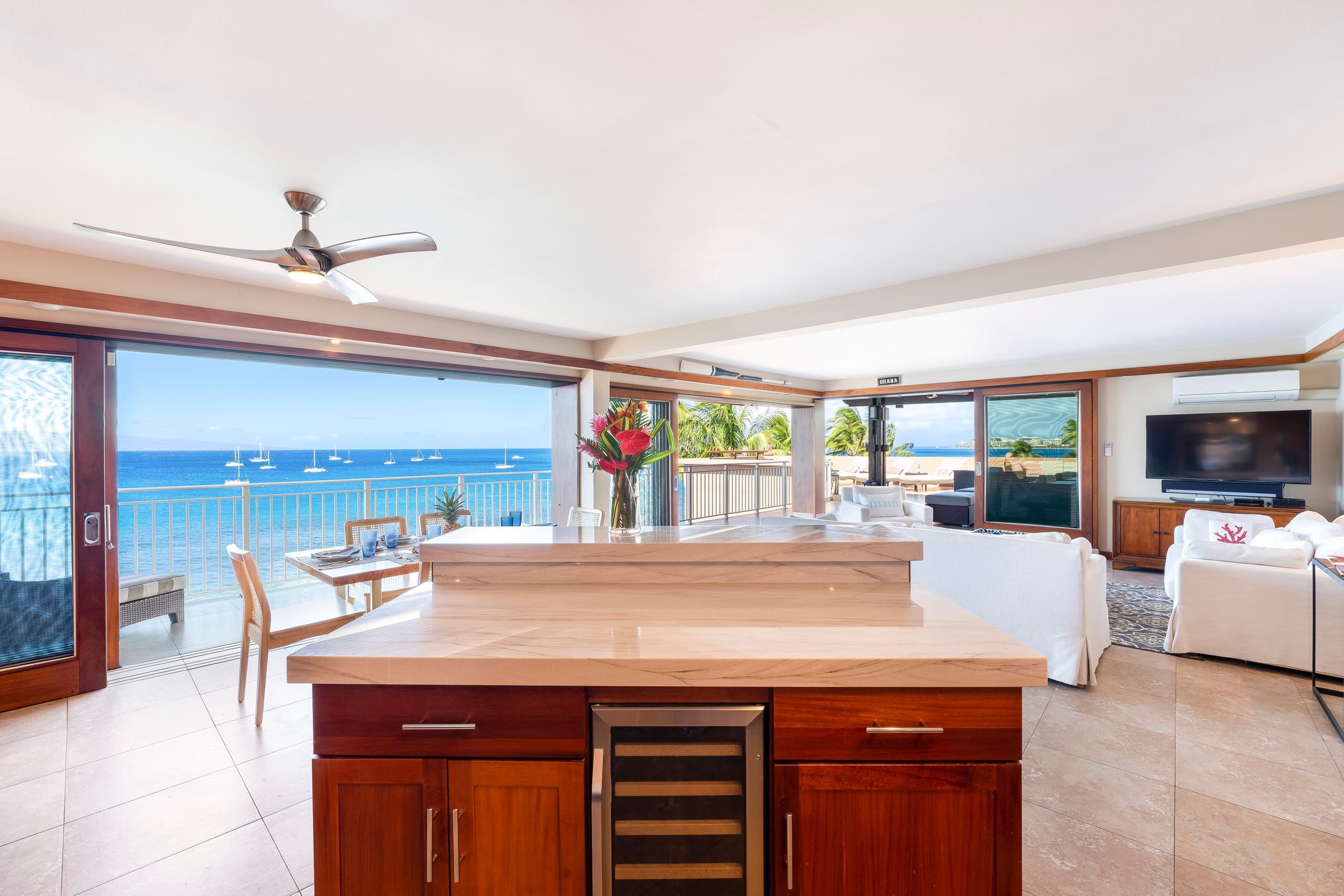 Condo in Lahaina · ★4.95 · 2 bedrooms · 3 beds · 2 baths - Image 5