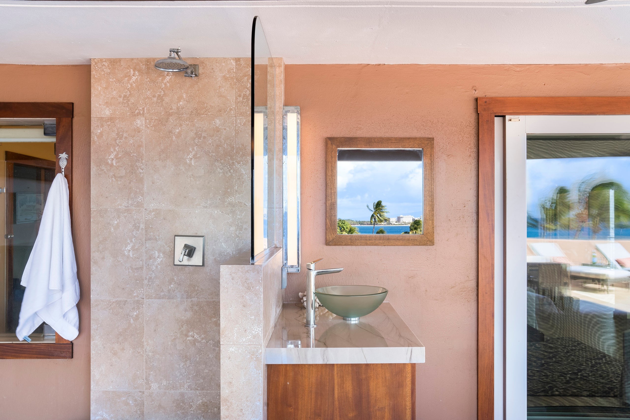 Condo in Lahaina · ★4.95 · 2 bedrooms · 3 beds · 2 baths - Image 19