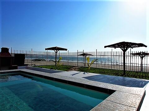 Casa #5-Condomin. Playa Colan, piscina, BBQ, Wifi