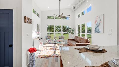 The Lake House | Pond,3Min to Lake,Hot Tub,Pets OK