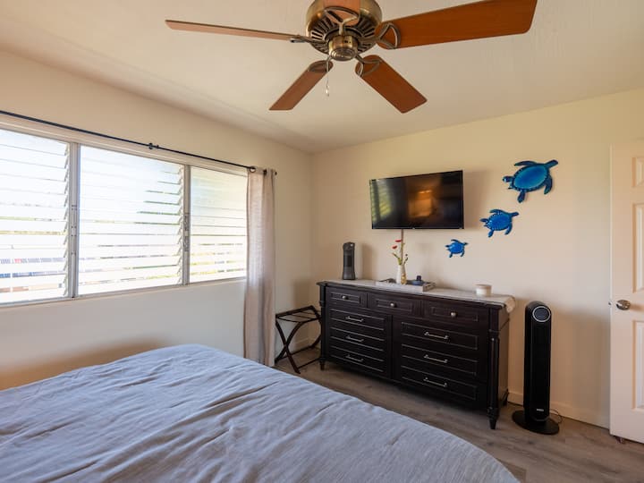 TV de 41pulgadas con cable/streaming. Vestidor grande y armario. 