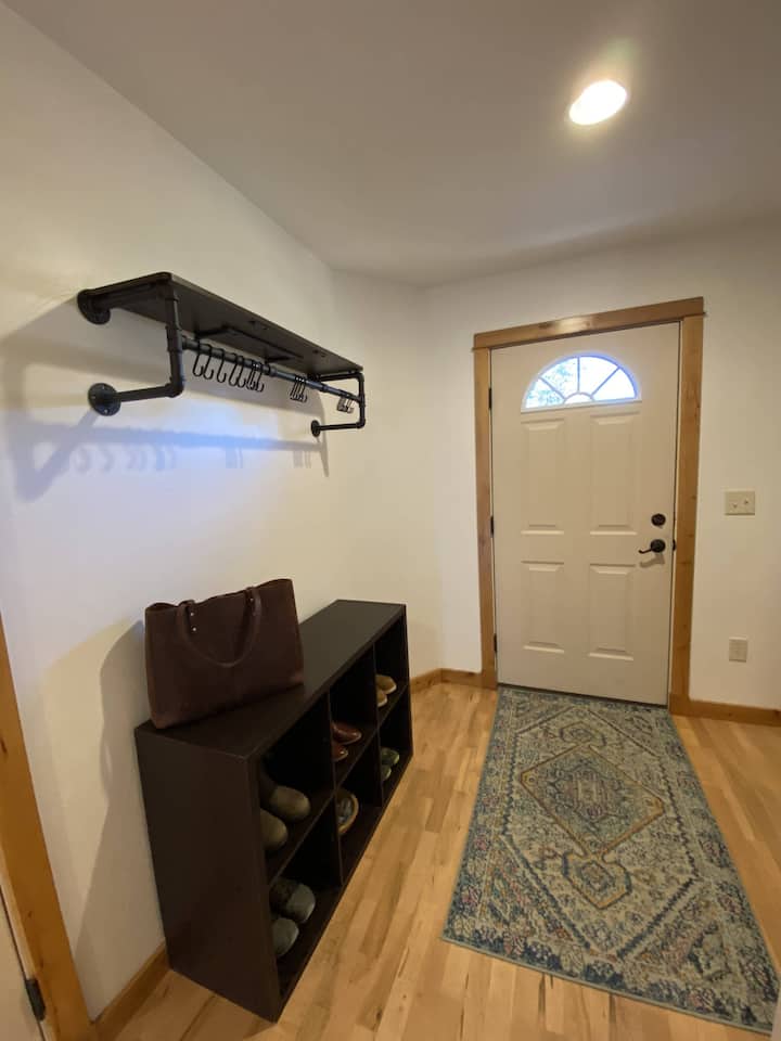 Access Friendly Location. Airport, Msu & Trails - Bozeman