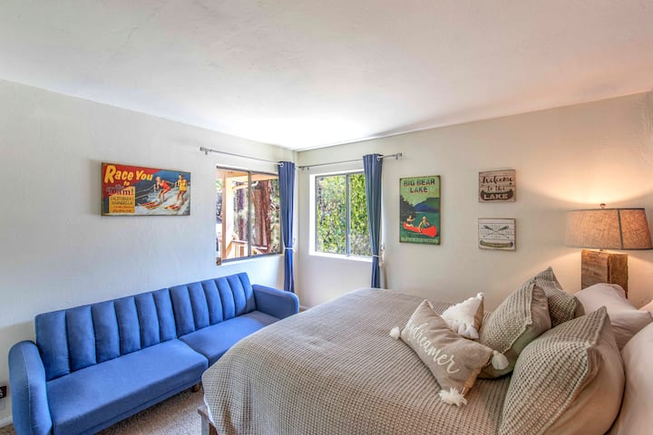 Bedroom 2 with Queen bed and sofa