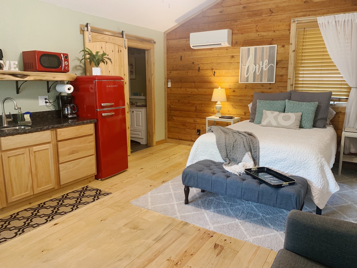 *房间已更新为加大双人床。