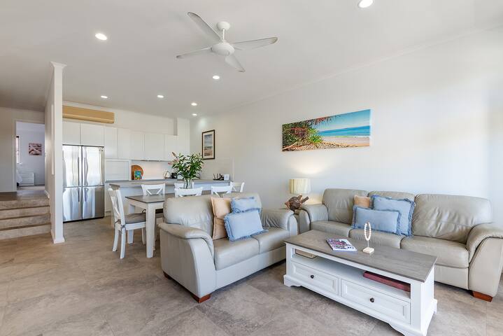 Sandy Beach 5, a 3 bed villa on the Noosa river