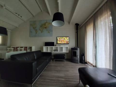 Top Airbnb: The 25th Hour 4 people pets allowed! in Somme Leuze