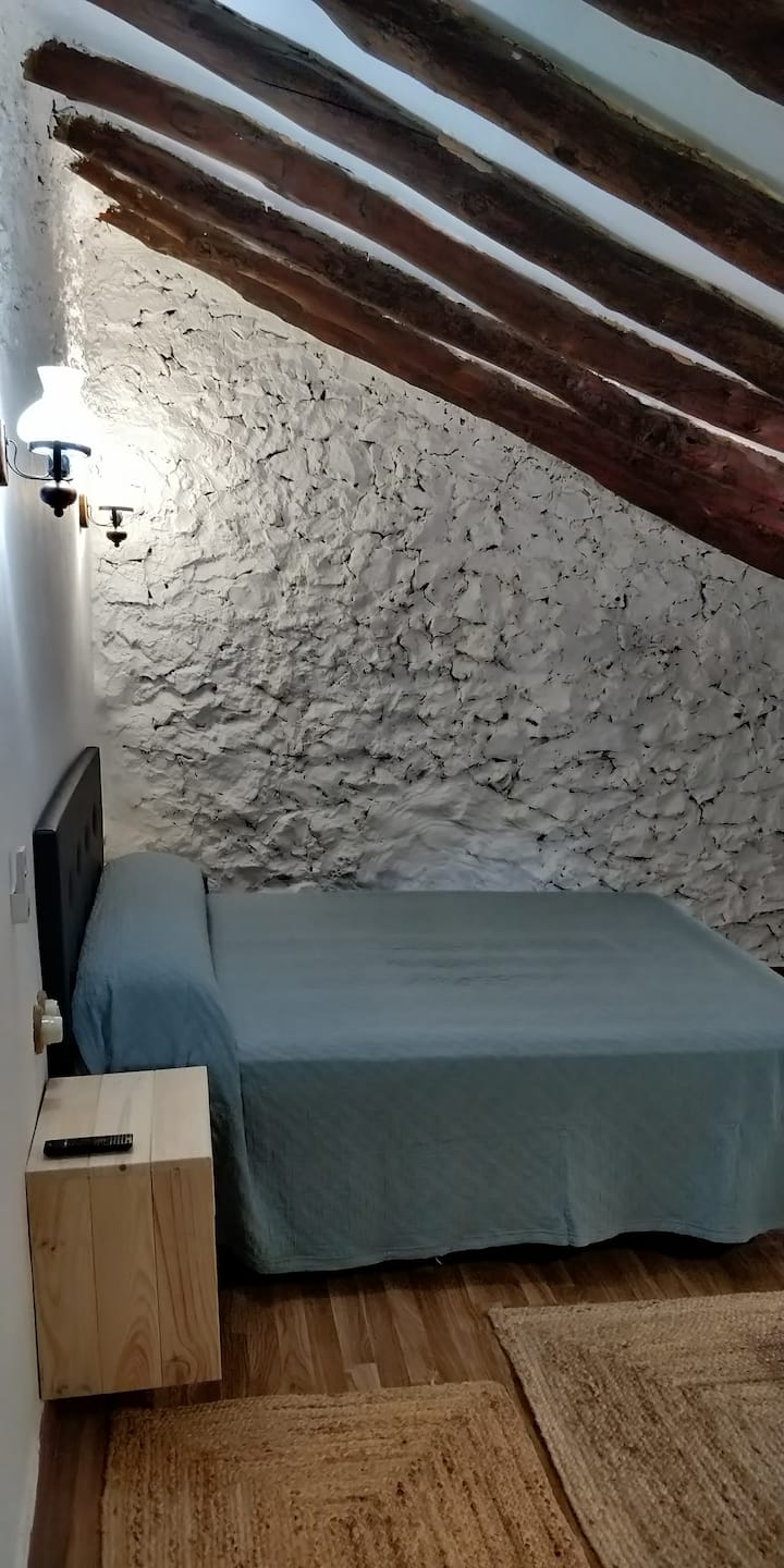 Las Rochas. Antigua Casa De Labranza Hab. Orquídea - Alcalá del Júcar
