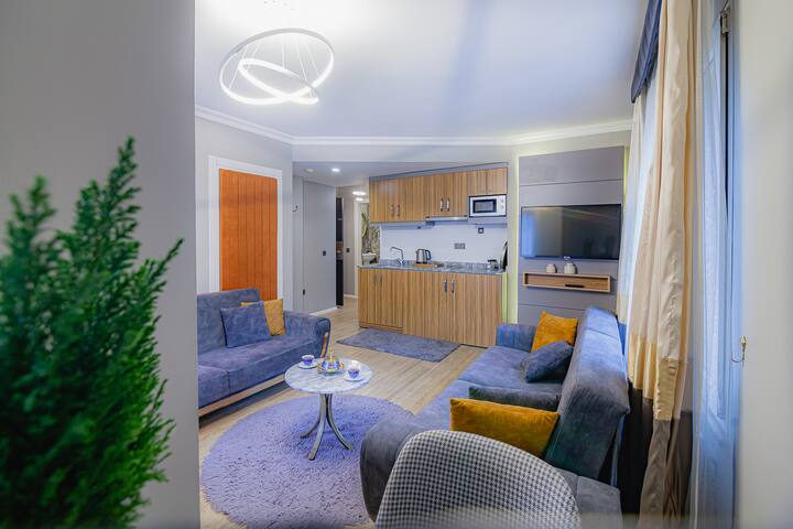 Family Home With 3 Bedroom 3+3 gallery image 4