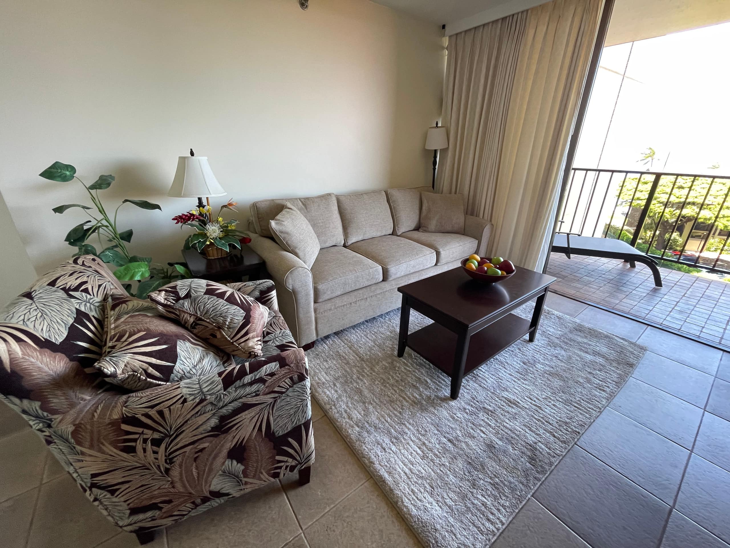 Condo in Lahaina · ★4.82 · 2 bedrooms · 3 beds · 2 baths - Image 2