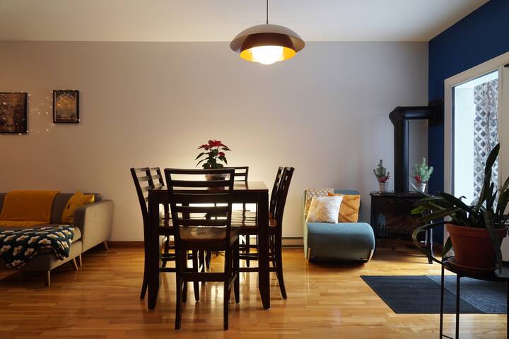 Lovely 2BR in the heart of the Plateau gallery image 5