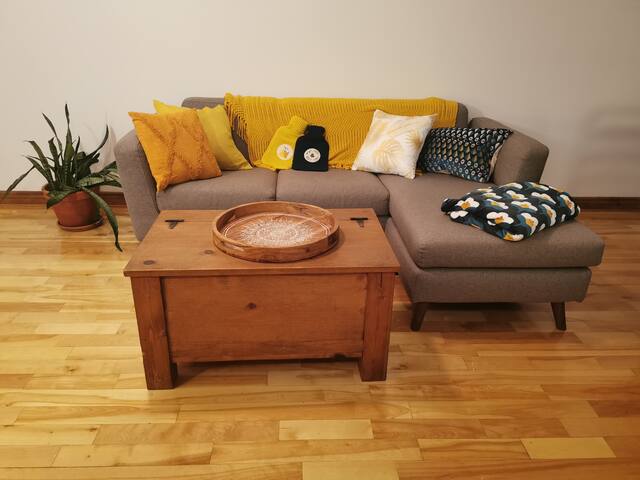 Lovely 2BR in the heart of the Plateau gallery image 2