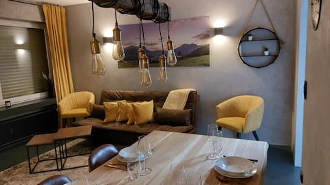 Successful Airbnb property: Modern apartment in industrial look in Garmisch Partenkirchen
