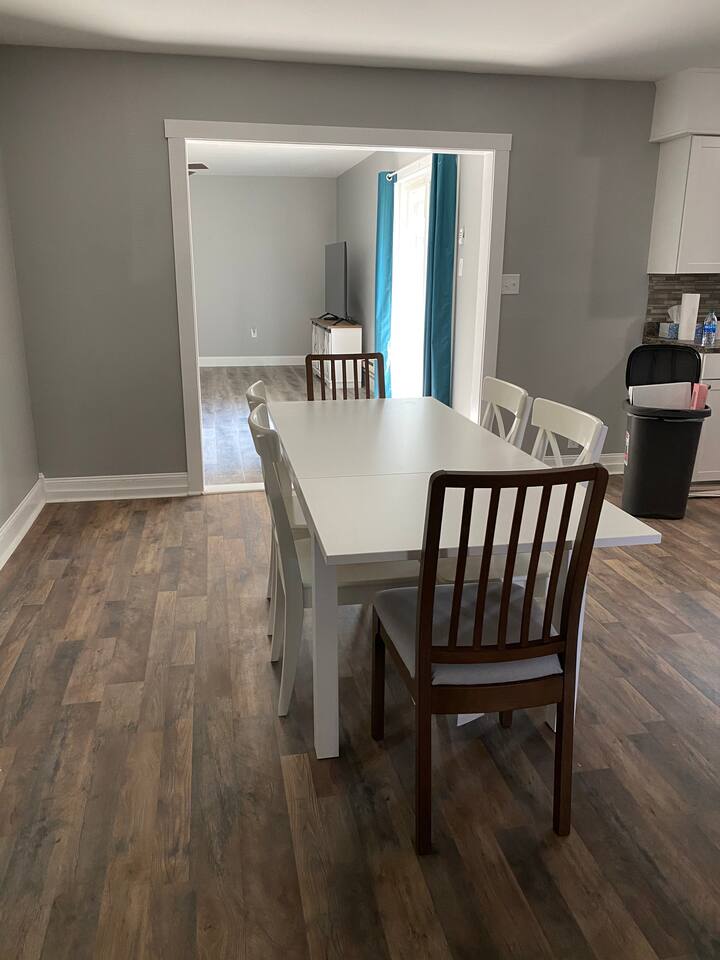 Top 18 Airbnb Vacation Rentals In DeKalb, Illinois Updated 2024 Trip101