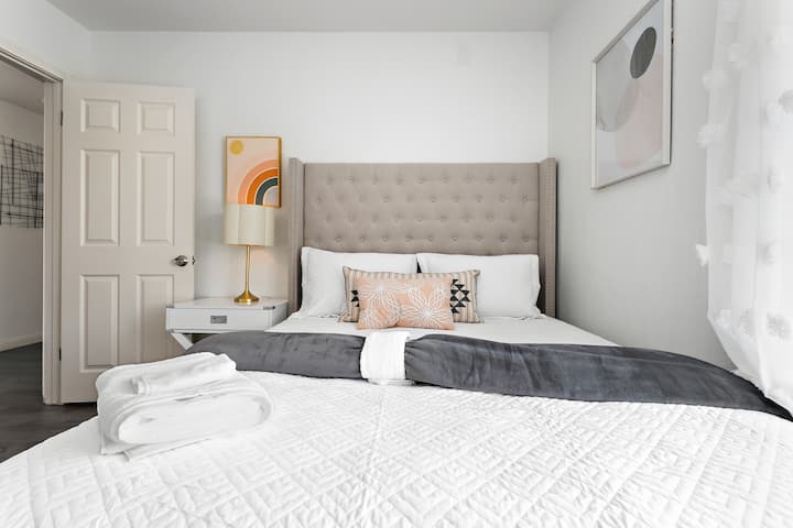 Do you give value to the time you spend in the bedroom because you like to sleep? If you do, then you're in luck. Our bedrooms are perfect for you. We have luxurious and relaxing mattresses, linens, and pillows for you.