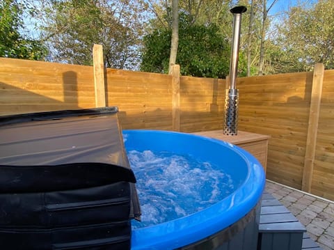 Private Hot Tub and Sauna - The Lodges at Garvagh