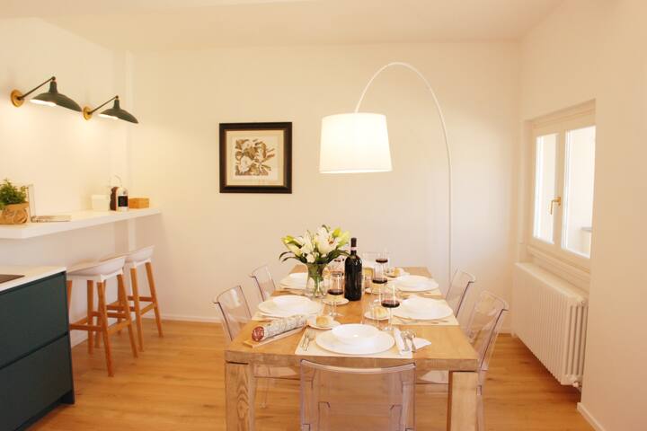 Top Floor Apartment at Ponte Vecchio gallery image 4