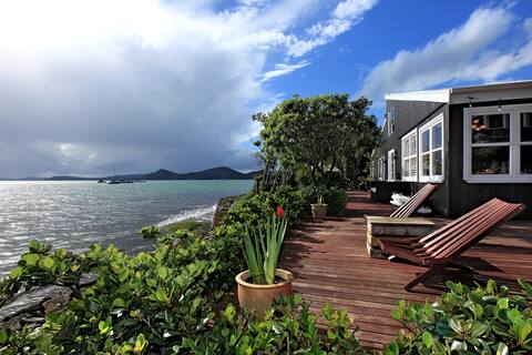Beach house in unbeatable seaside location