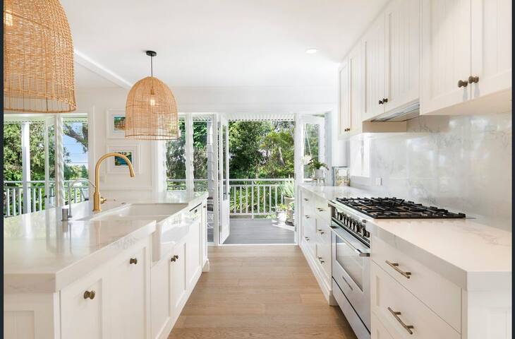 Kookaburra Retreat – Palmy Beach House gallery image 3