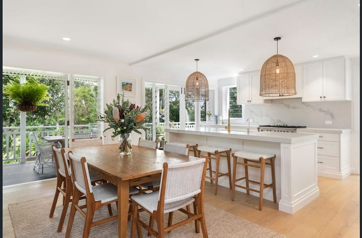 Kookaburra Retreat – Palmy Beach House