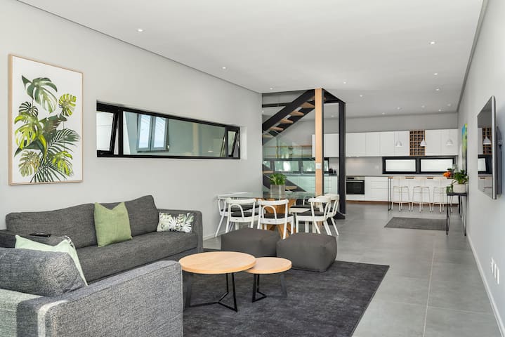 Talana House: Cape Town Magic (LoadShedding Free)