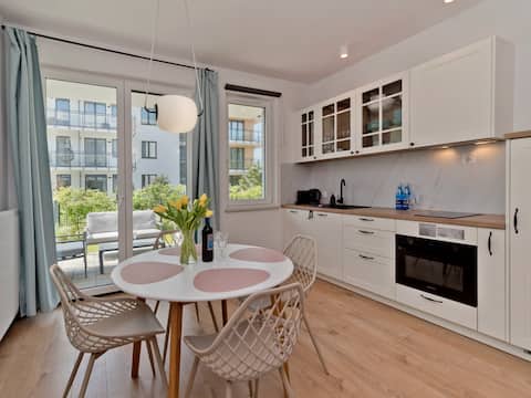 Top performing Airbnb: BlueApartPL Quiet apartment with a garden F7 in Puck