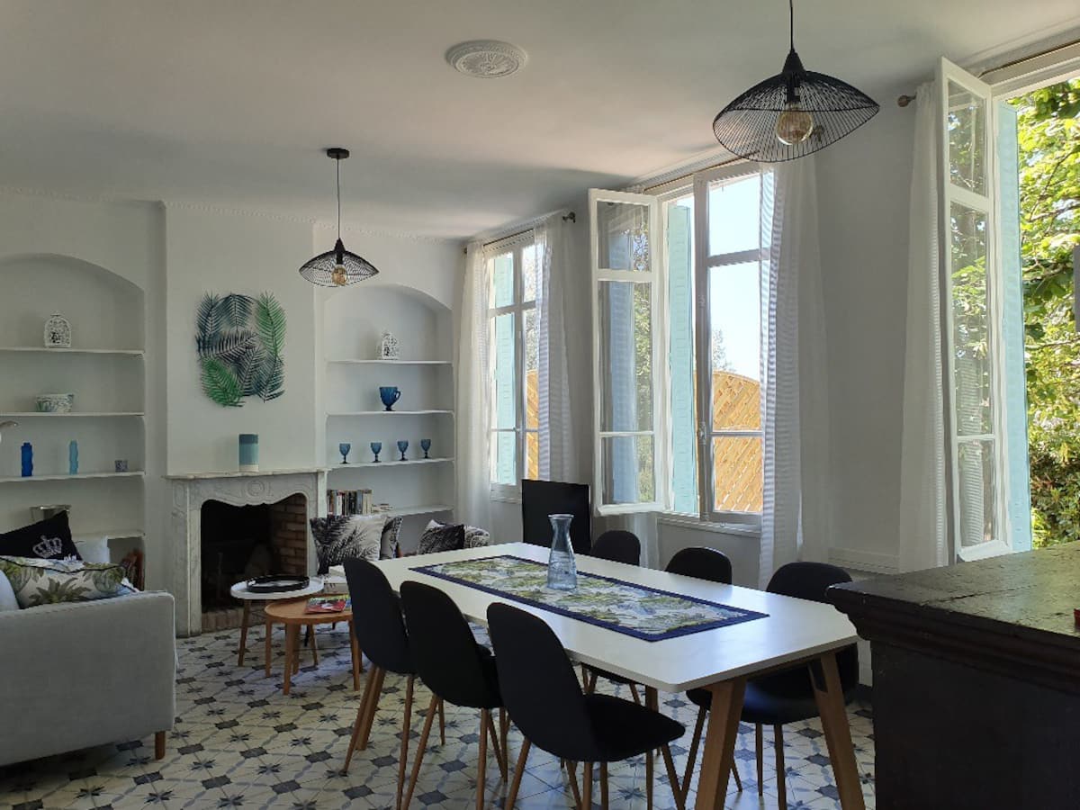 غرفة المعيشة