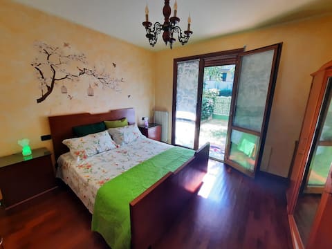 Downtown, comfortable Spa area with parking
