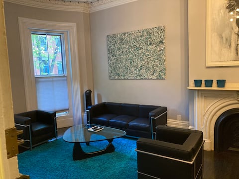 Successful Airbnb property: 1 Bedroom Apartment in Boston/South End in South End
